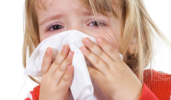 кровь из носа у ребенка при температуре