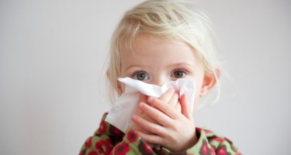 лающий кашель с температурой у ребенка чем лечить