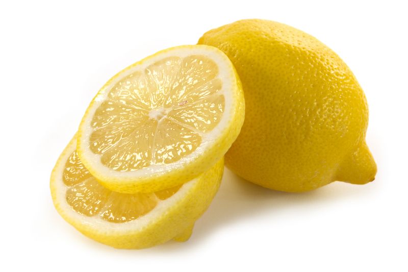 Лимон как замена дезодоранту