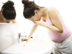 Пищевое отравление при беременности и в период лактации: первая помощь