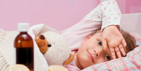 влажный кашель с температурой у ребенка чем лечить